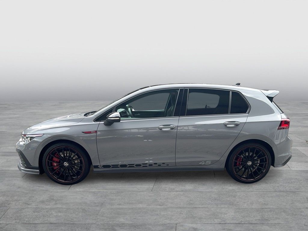 Volkswagen Golf 2022 г. Серый, пробег 33950 км