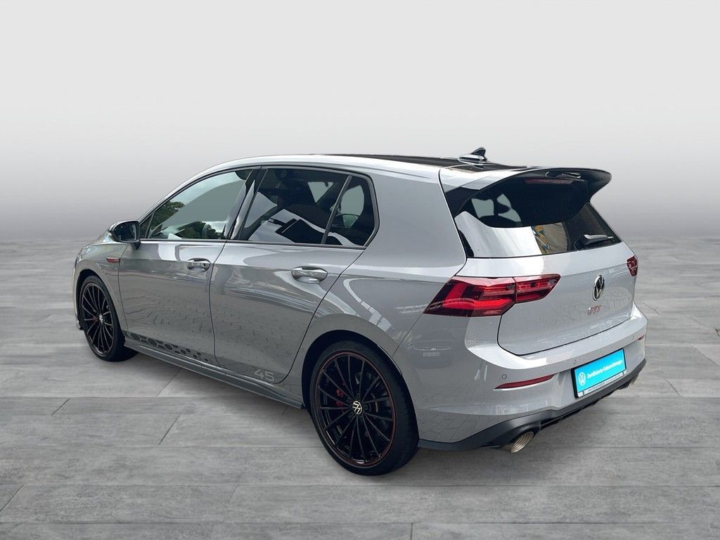 Volkswagen Golf 2022 г. Серый, пробег 33950 км