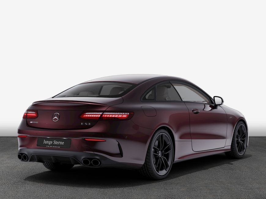 Mercedes-Benz E 53 AMG 2022 г. Красный, пробег 18959 км