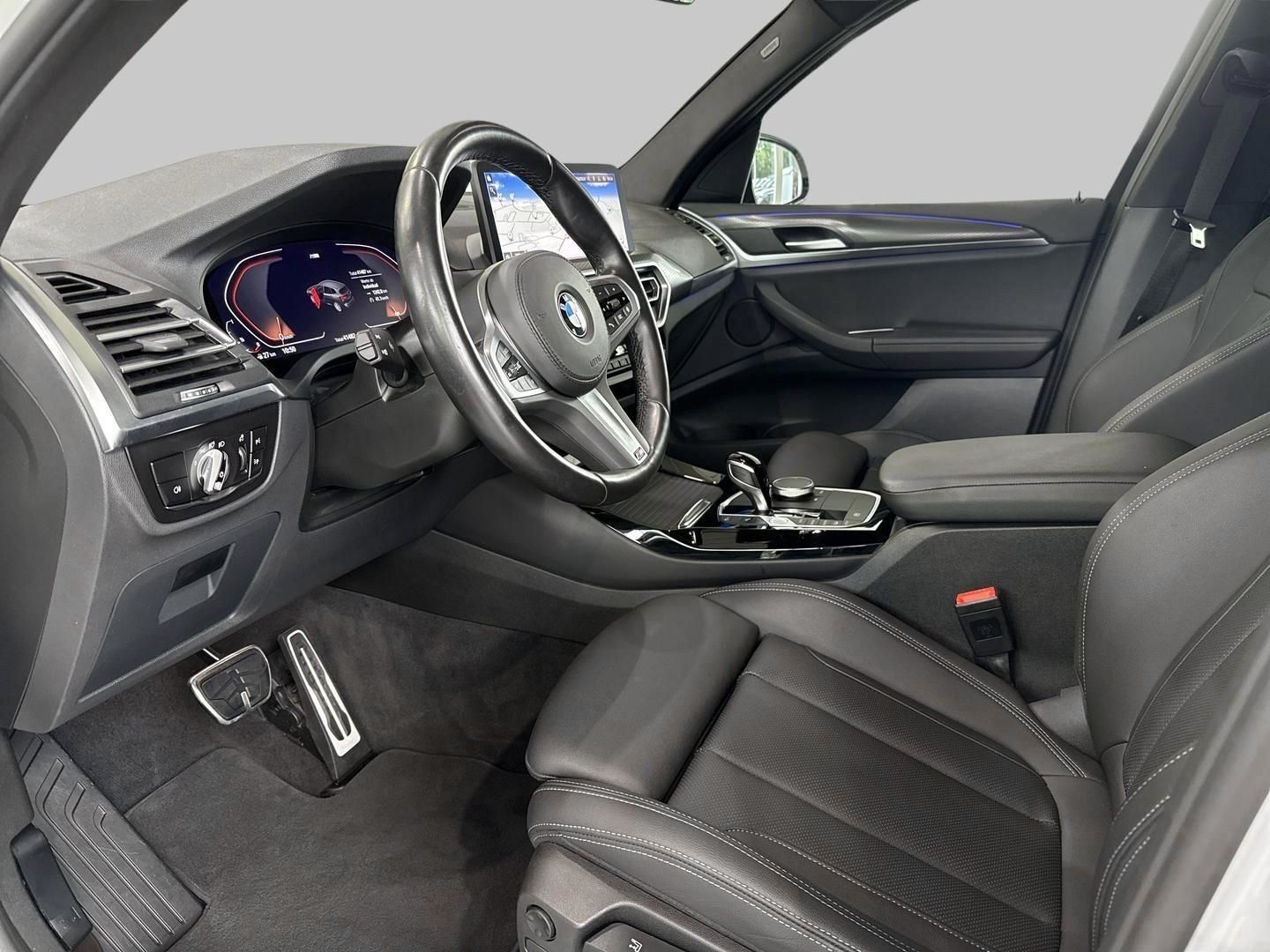 BMW X3 2024 г. Белый, пробег 37055 км