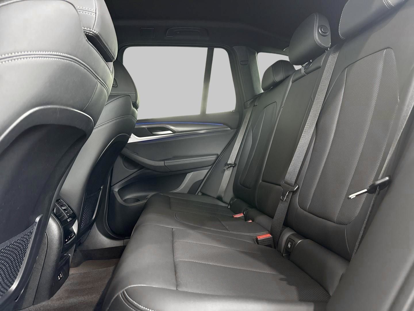 BMW X3 2024 г. Белый, пробег 37055 км