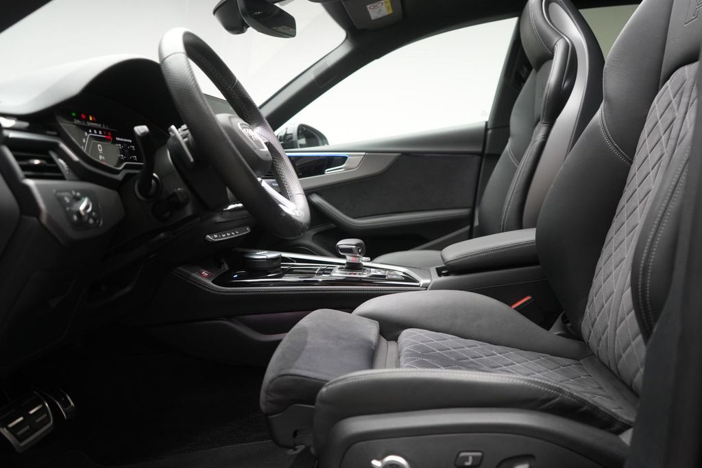 Audi RS5 2022 г. Серый, пробег 60000 км