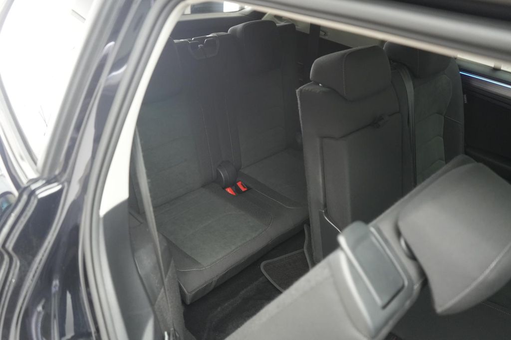 Volkswagen TIGUAN ALLSPACE 2022 г. Чёрный, пробег 55000 км