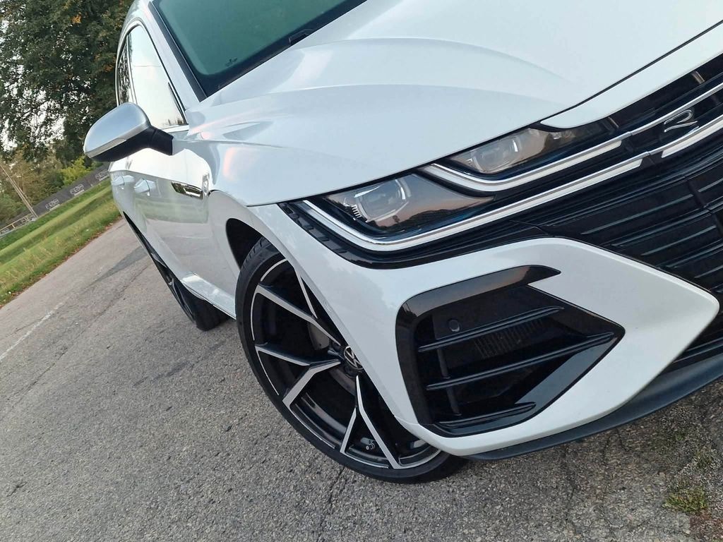 Volkswagen Arteon 2023 г. Белый, пробег 46122 км