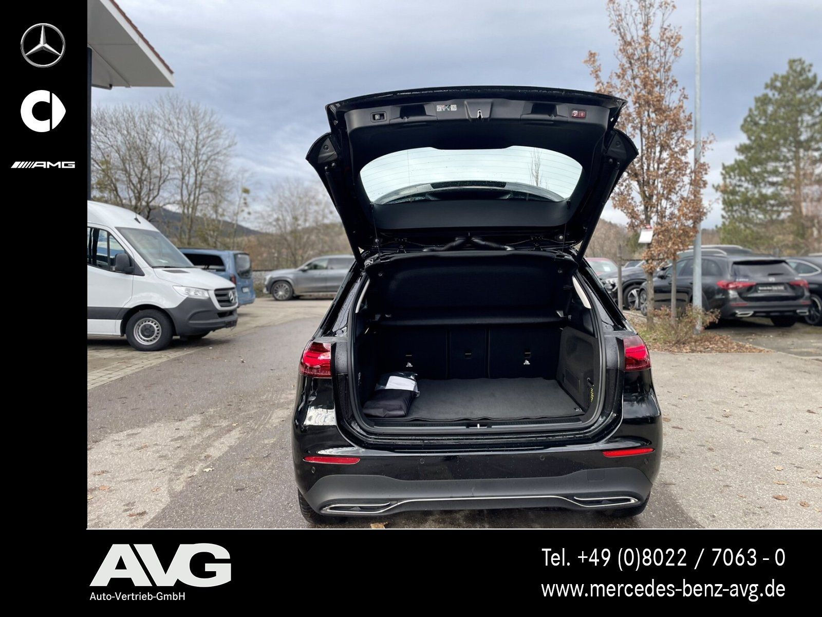 Mercedes-Benz B 180 2024 г. Чёрный, пробег 15500 км