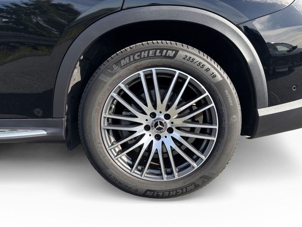 Mercedes-Benz GLC 200 2025 г. Чёрный, пробег 24679 км
