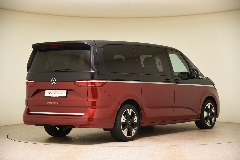 Volkswagen T7 MULTIVAN 2025 г. Красный, пробег 14900 км