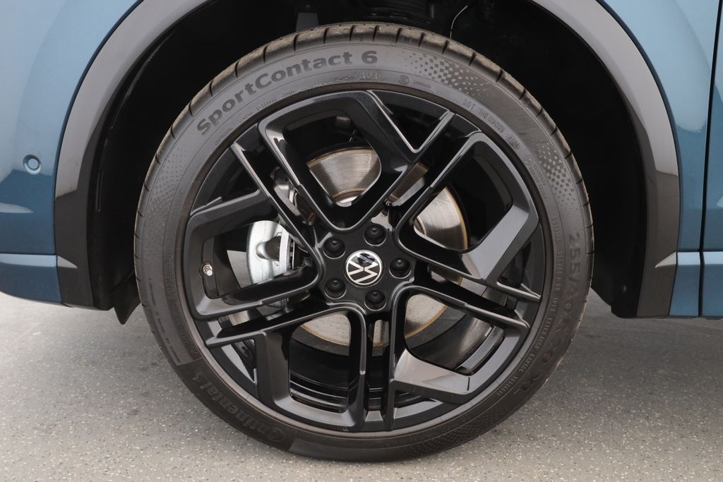Volkswagen Tiguan 2025 г. Синий, пробег 19091 км