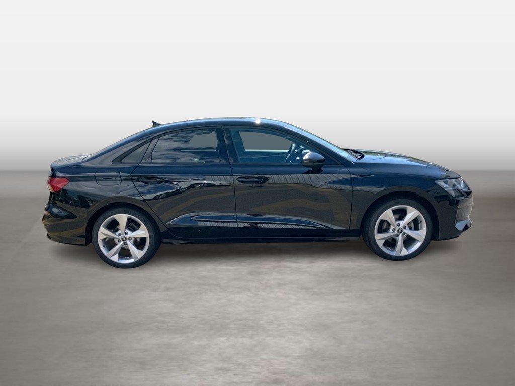 Audi A3 2024 г. Чёрный, пробег 45200 км