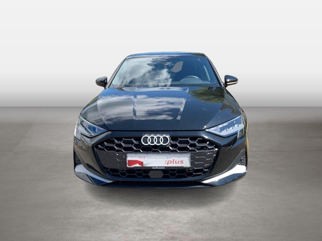 Audi A3 2024 г. Чёрный, пробег 45200 км