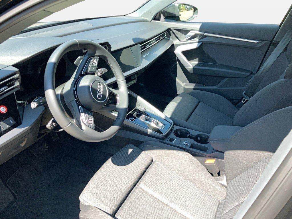 Audi A3 2024 г. Чёрный, пробег 45200 км