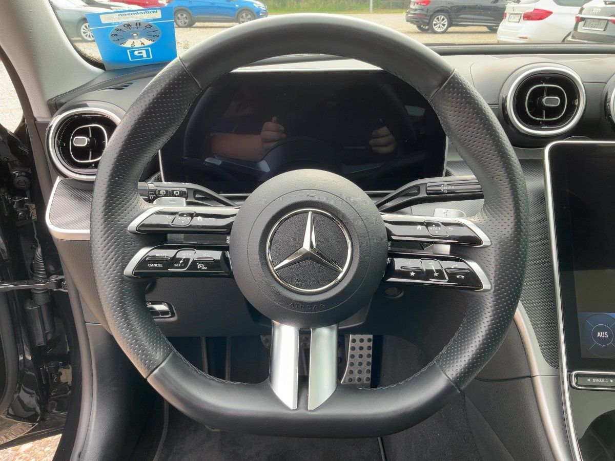 Mercedes-Benz C 180 2023 г. Чёрный, пробег 50650 км