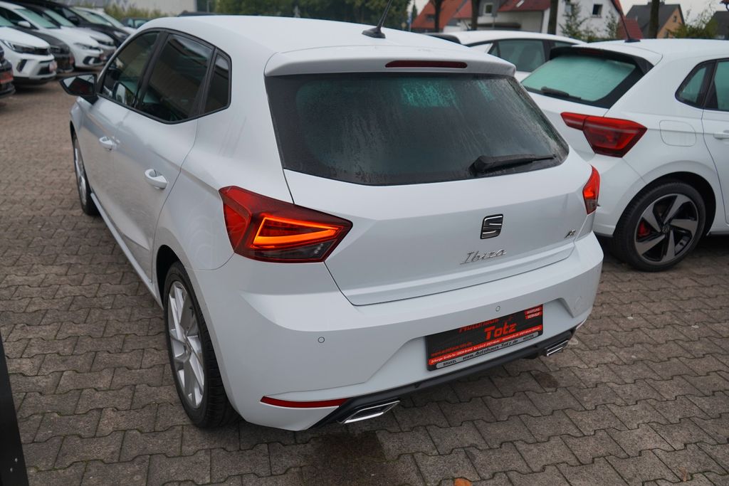 SEAT Ibiza 2023 г. Белый, пробег 56080 км