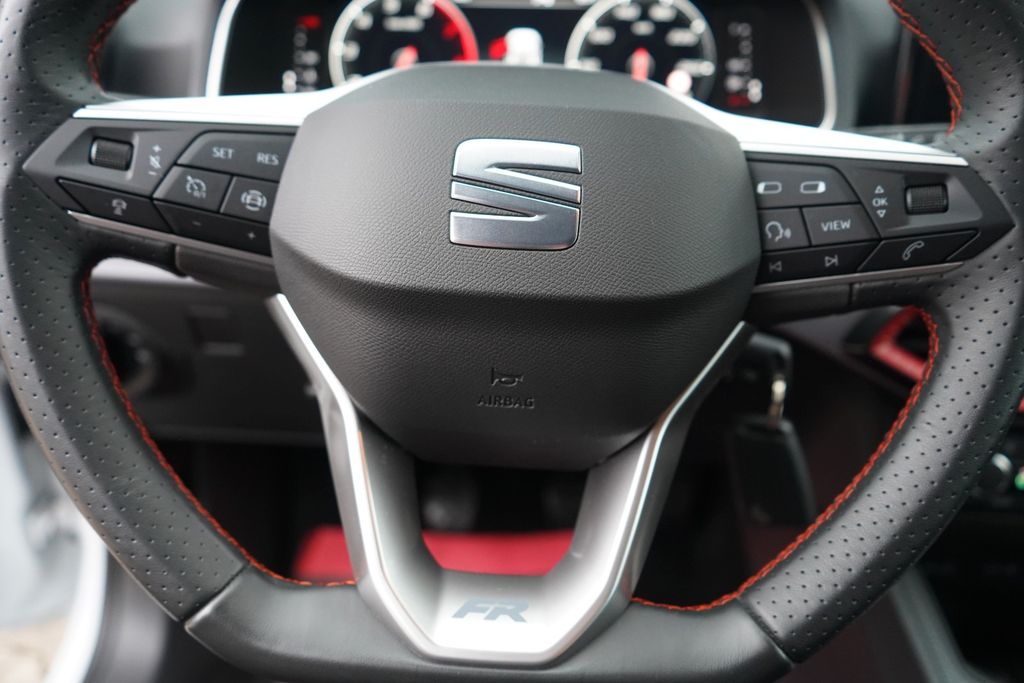 SEAT Ibiza 2023 г. Белый, пробег 56080 км