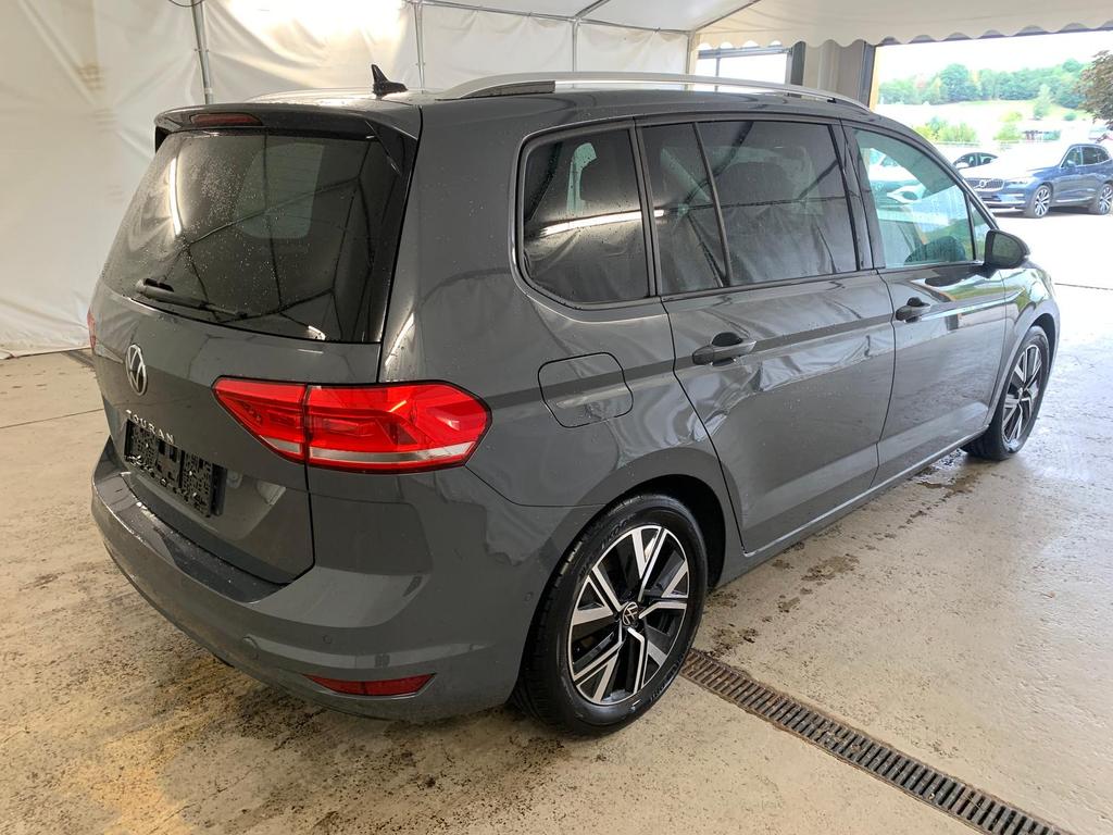 Volkswagen Touran 2025 г. Серый, пробег 48600 км