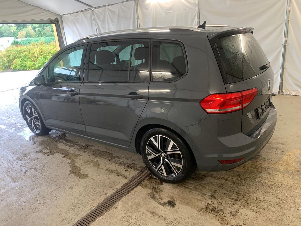 Volkswagen Touran 2025 г. Серый, пробег 48600 км
