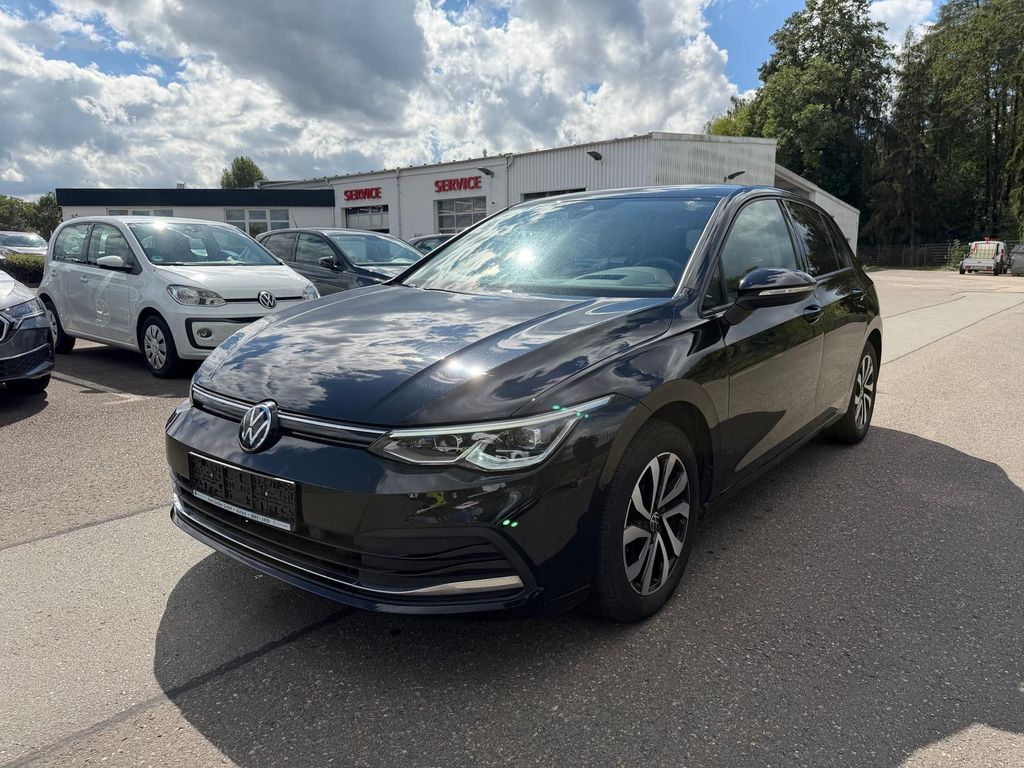Volkswagen Golf 2023 г. Чёрный, пробег 41330 км