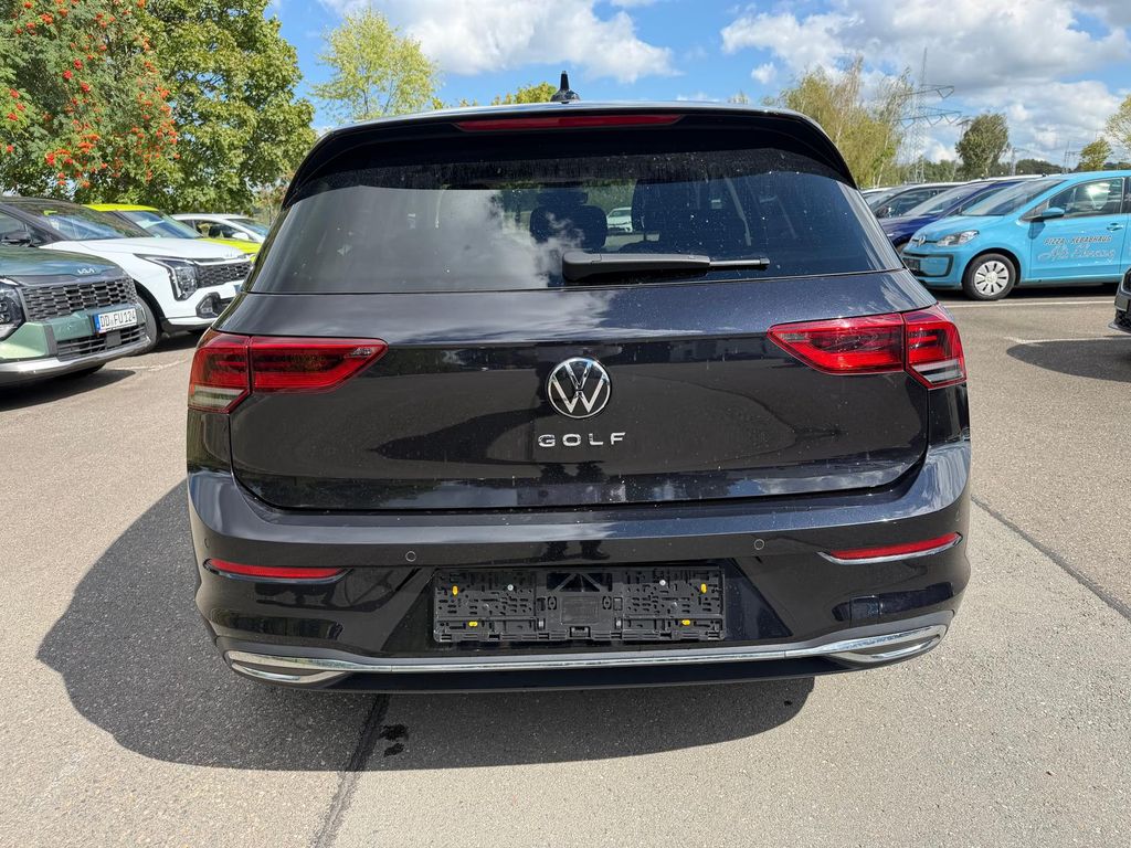 Volkswagen Golf 2023 г. Чёрный, пробег 41330 км