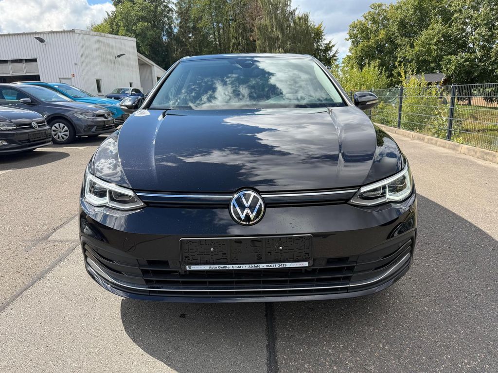 Volkswagen Golf 2023 г. Чёрный, пробег 41330 км