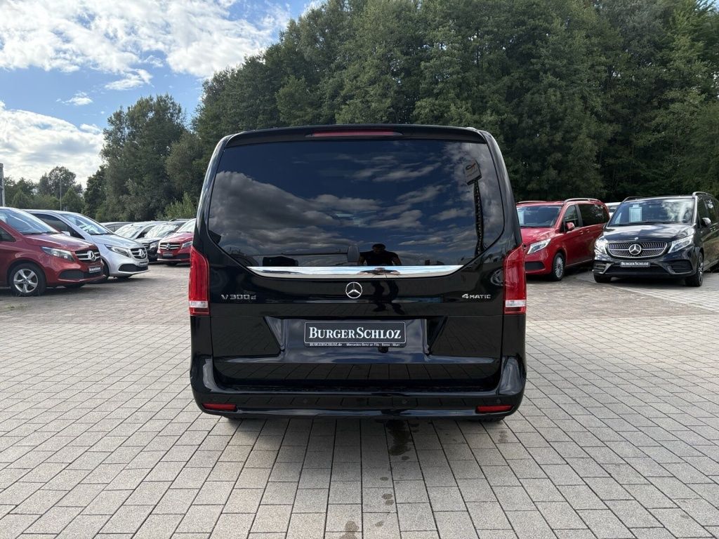 Mercedes-Benz V 300 2023 г. Чёрный, пробег 45823 км