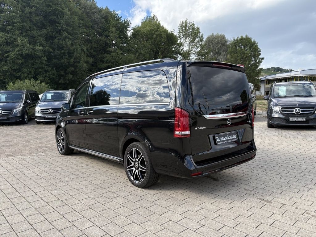 Mercedes-Benz V 300 2023 г. Чёрный, пробег 45823 км