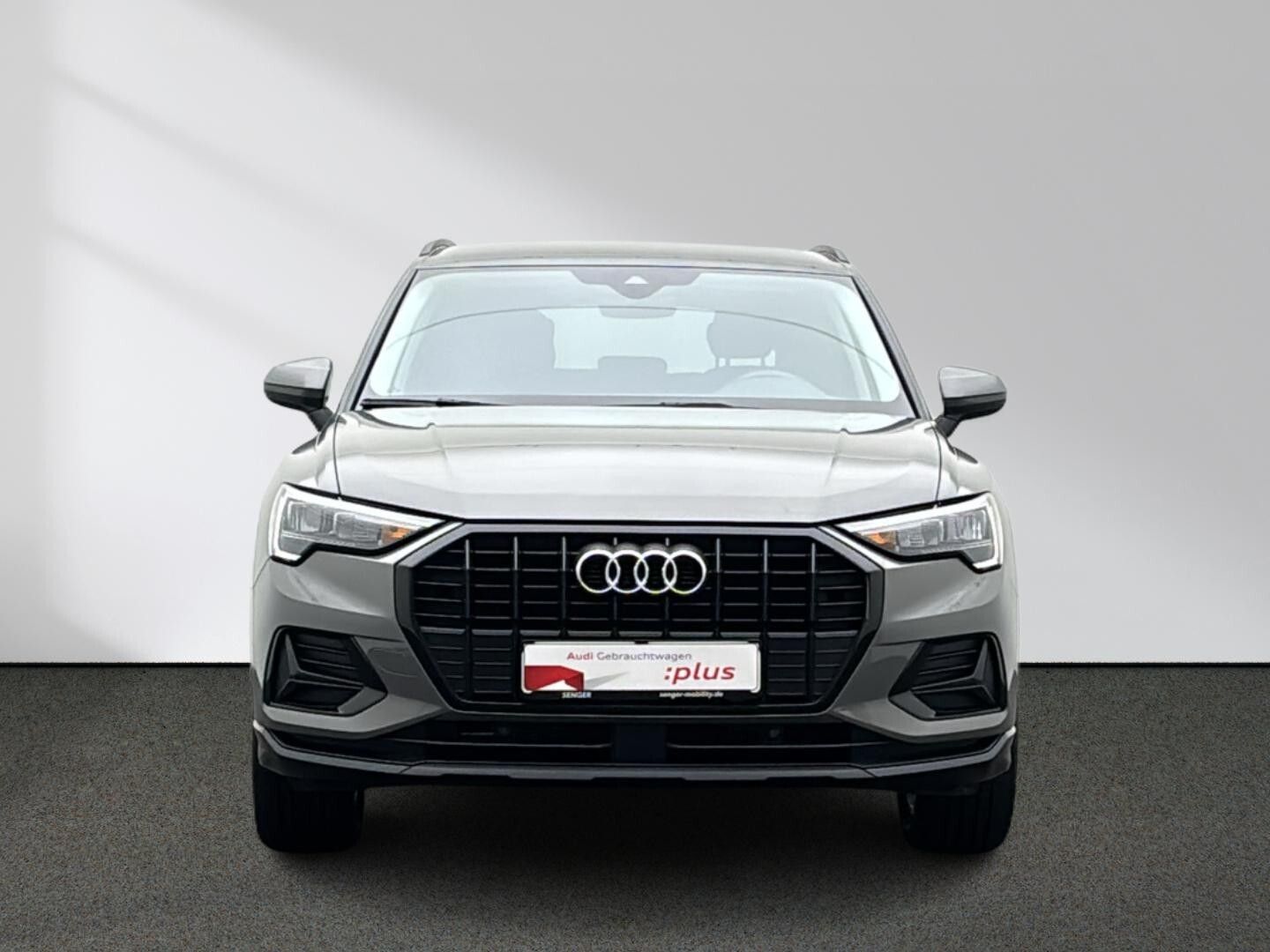 Audi Q3 2022 г. Серый, пробег 41519 км