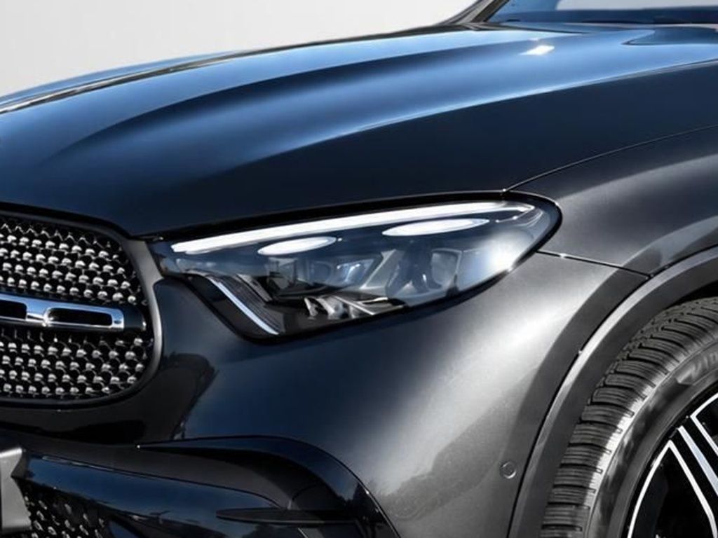 Mercedes-Benz GLC 220 2026 г. Серый, пробег 11233 км
