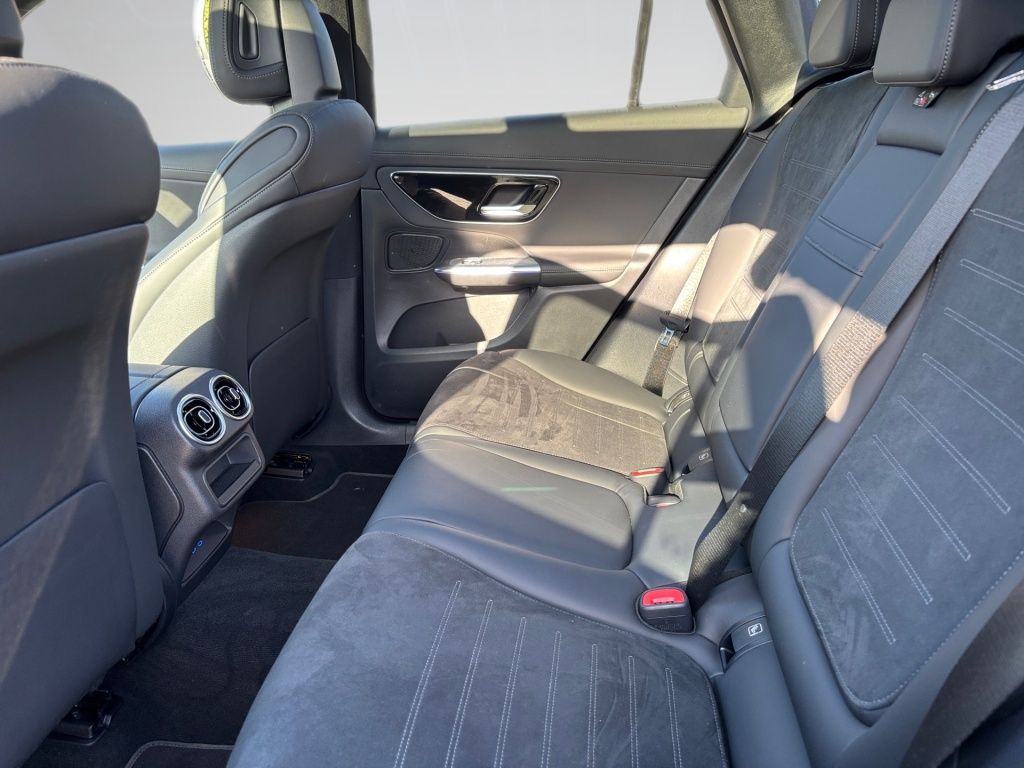 Mercedes-Benz GLC 220 2026 г. Серый, пробег 11233 км