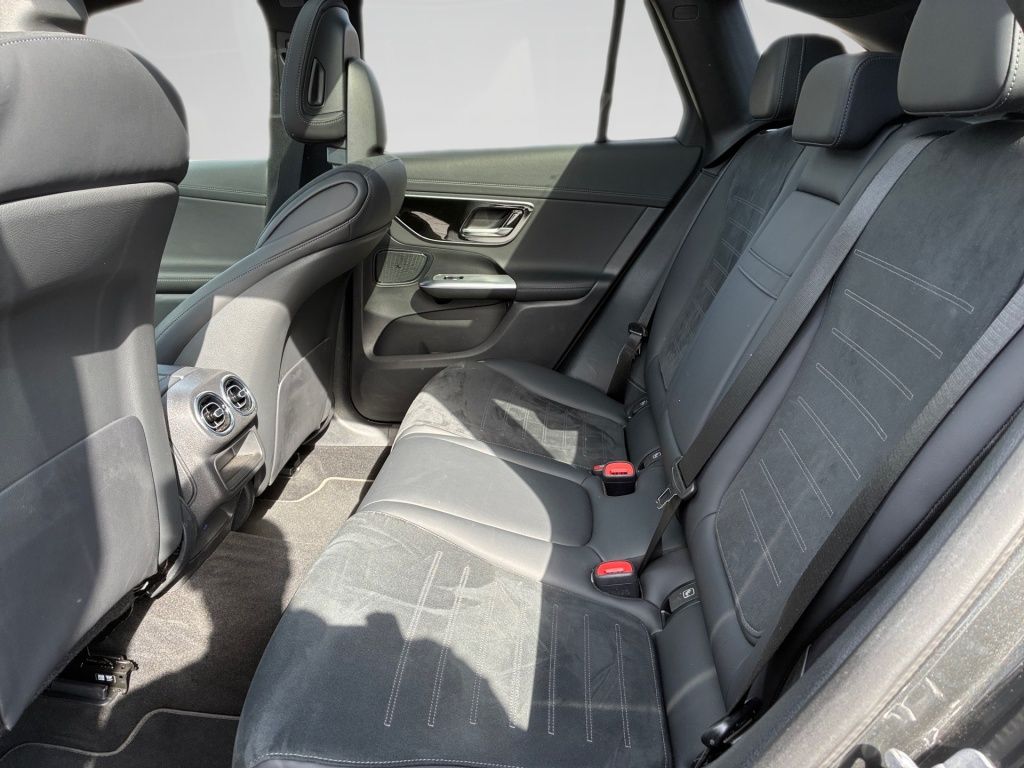Mercedes-Benz GLC 220 2025 г. Серый, пробег 23870 км