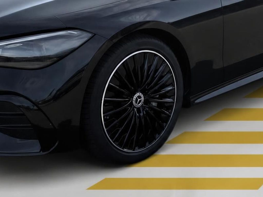 Mercedes-Benz CLE 200 2026 г. Чёрный, пробег 20937 км