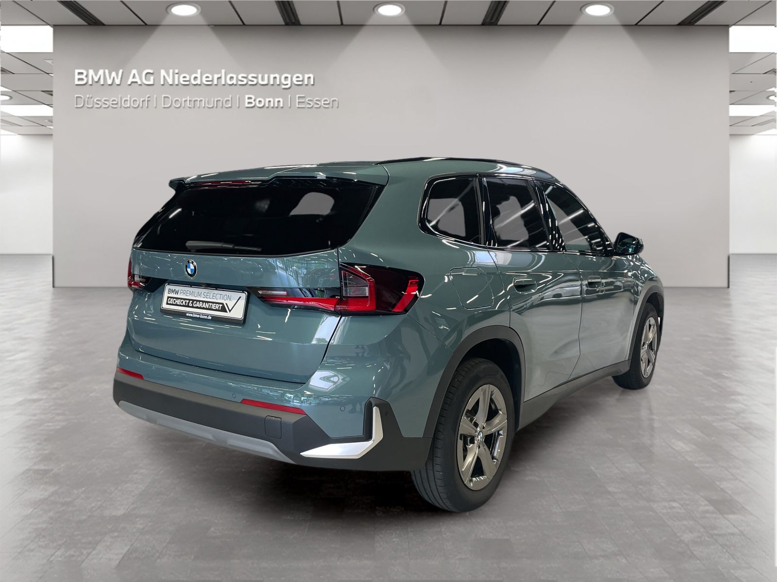 BMW X1 2023 г. Зелёный, пробег 31301 км