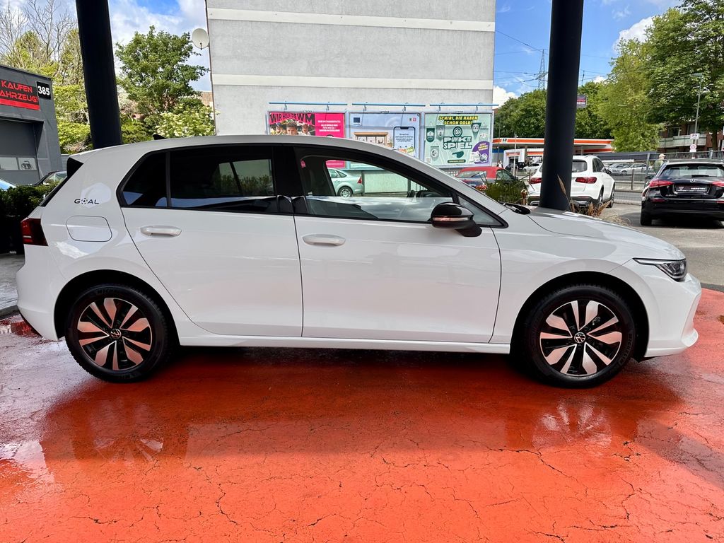 Volkswagen Golf 2025 г. Белый, пробег 54662 км