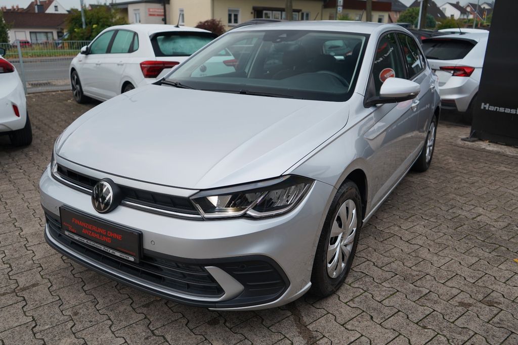 Volkswagen Polo 2023 г. Серебристый, пробег 32380 км