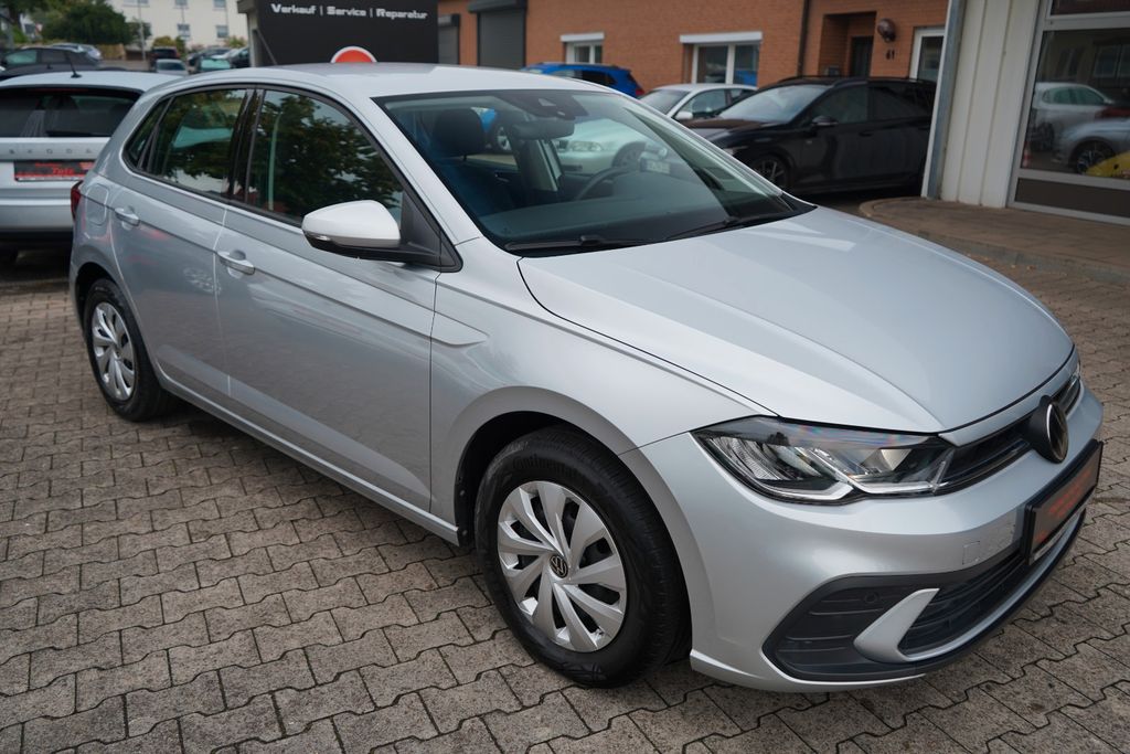 Volkswagen Polo 2023 г. Серебристый, пробег 32380 км