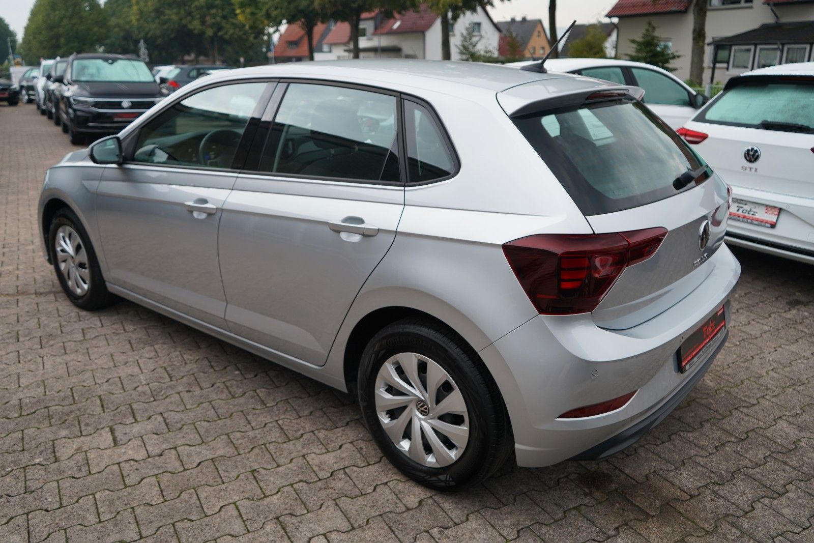 Volkswagen Polo 2023 г. Серебристый, пробег 32380 км