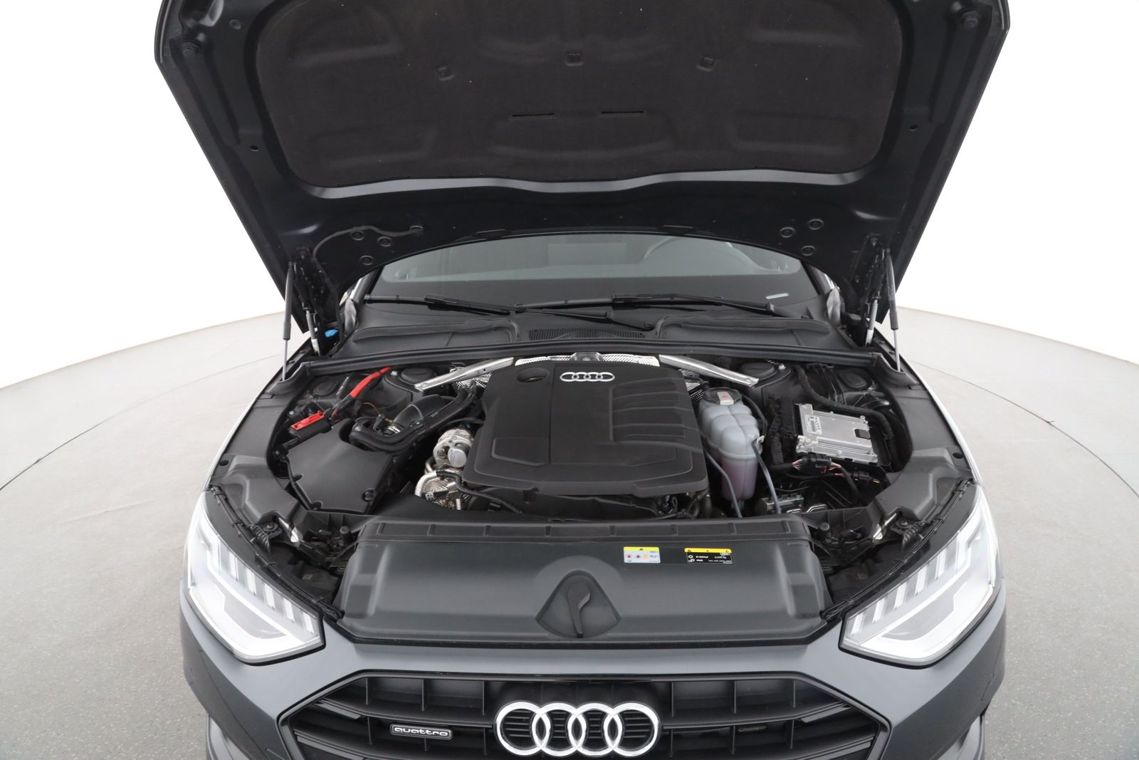 Audi A4 2022 г. Серый, пробег 56841 км