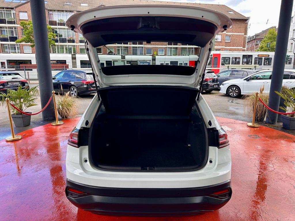 Volkswagen Taigo 2025 г. Белый, пробег 35744 км