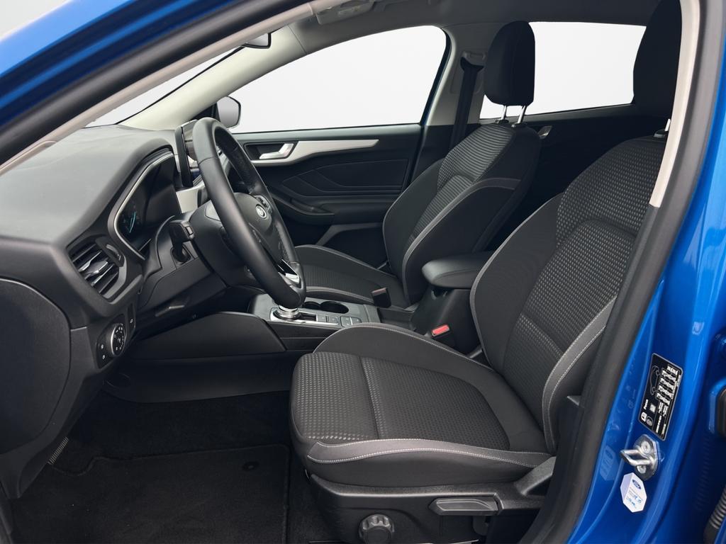 Ford Focus 2021 г. Синий, пробег 56750 км