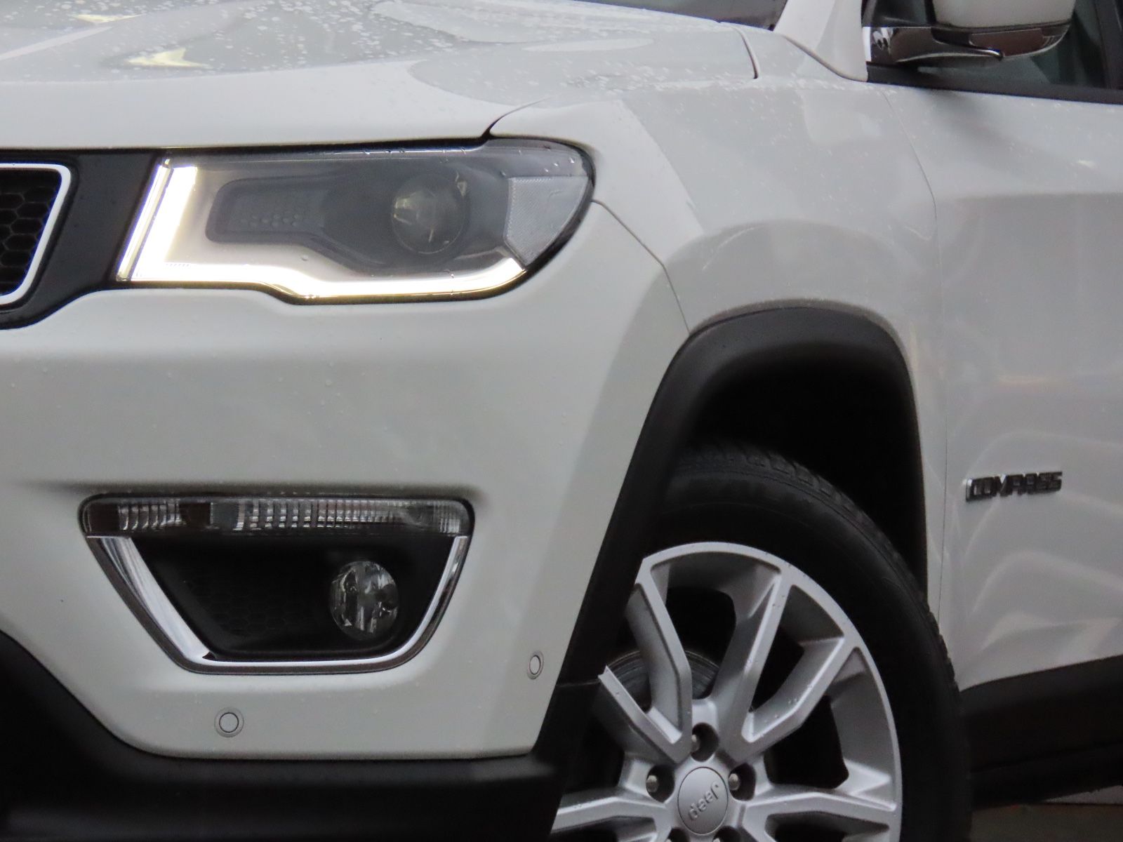 Jeep Compass 2021 г. Белый, пробег 59753 км