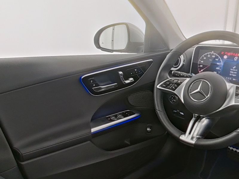 Mercedes-Benz C 200 2025 г. Серебристый, пробег 18700 км
