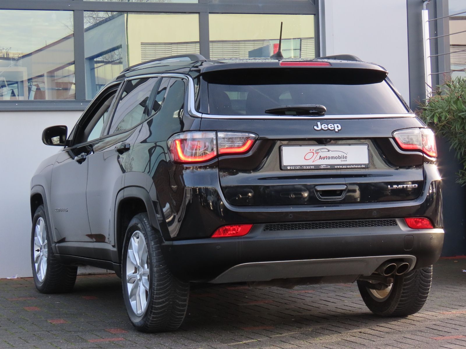 Jeep Compass 2021 г. Чёрный, пробег 47803 км