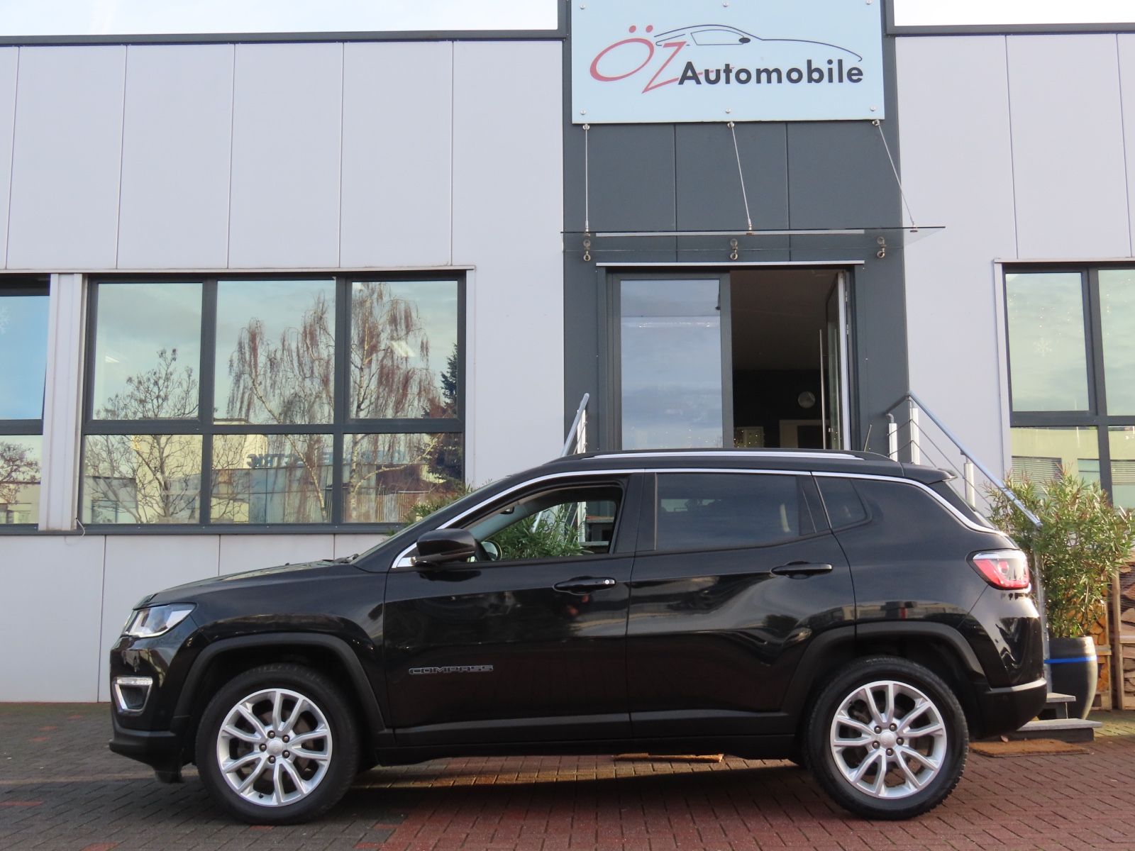 Jeep Compass 2021 г. Чёрный, пробег 47803 км