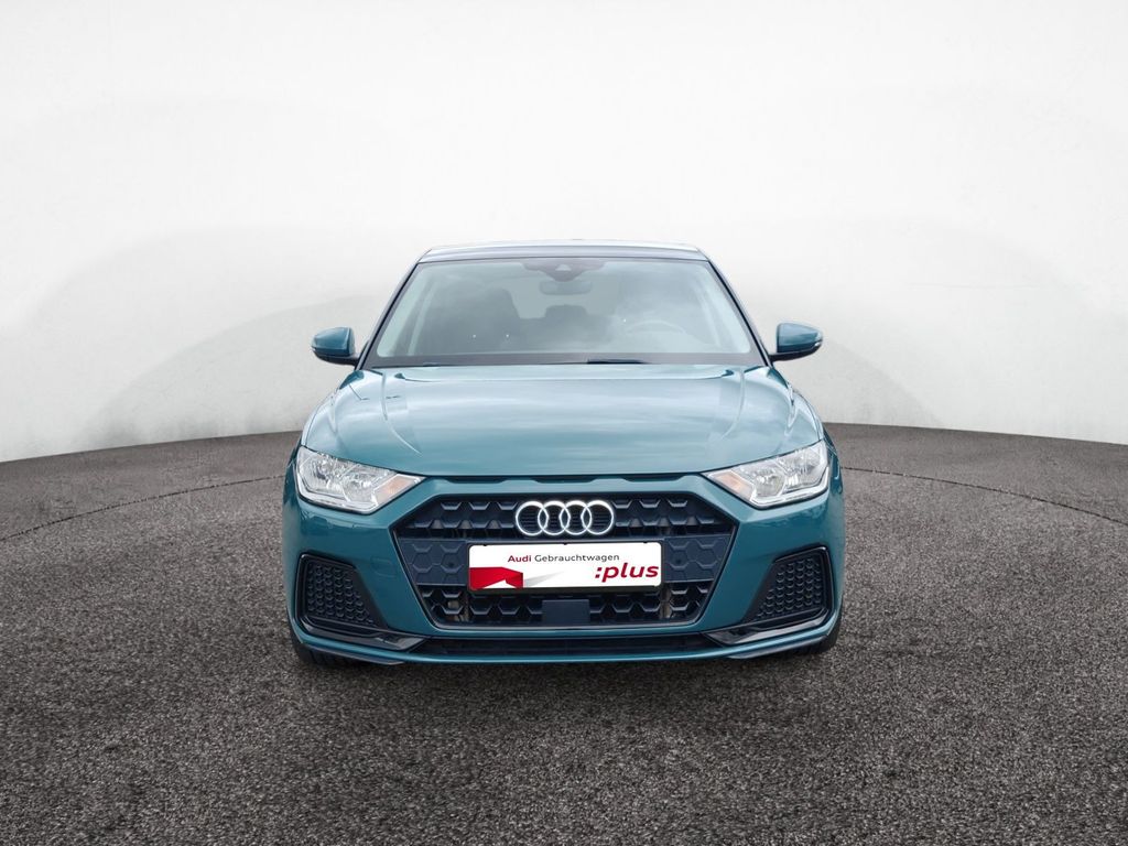 Audi A1 2021 г. Зелёный, пробег 39823 км