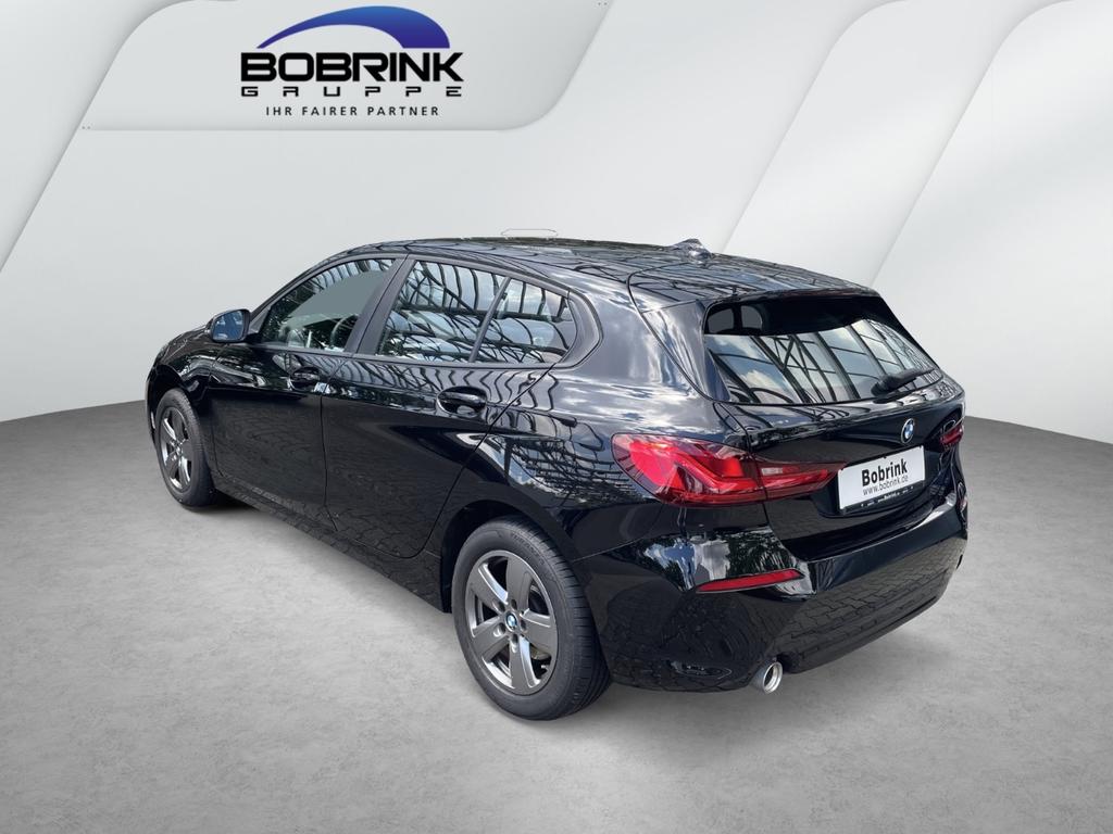 BMW 118 2023 г. Чёрный, пробег 32041 км