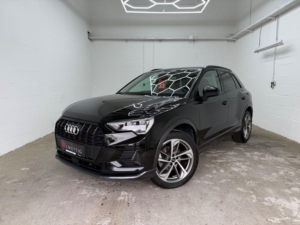 Audi Q3 2023 г. Чёрный, пробег 33500 км