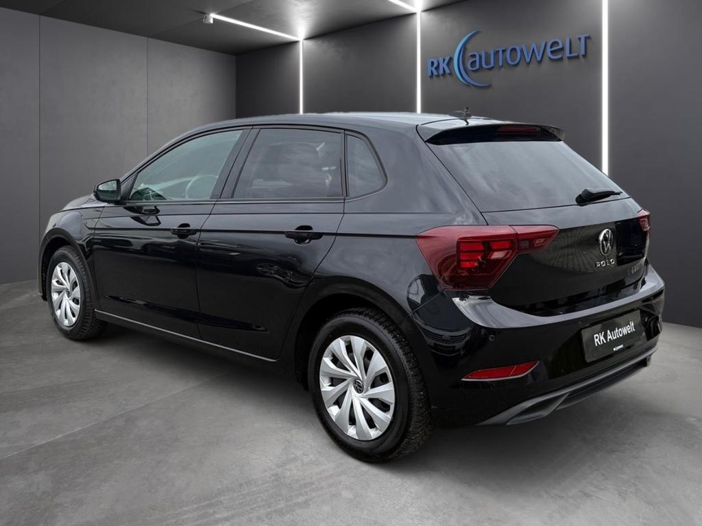 Volkswagen Polo 2023 г. Чёрный, пробег 53156 км