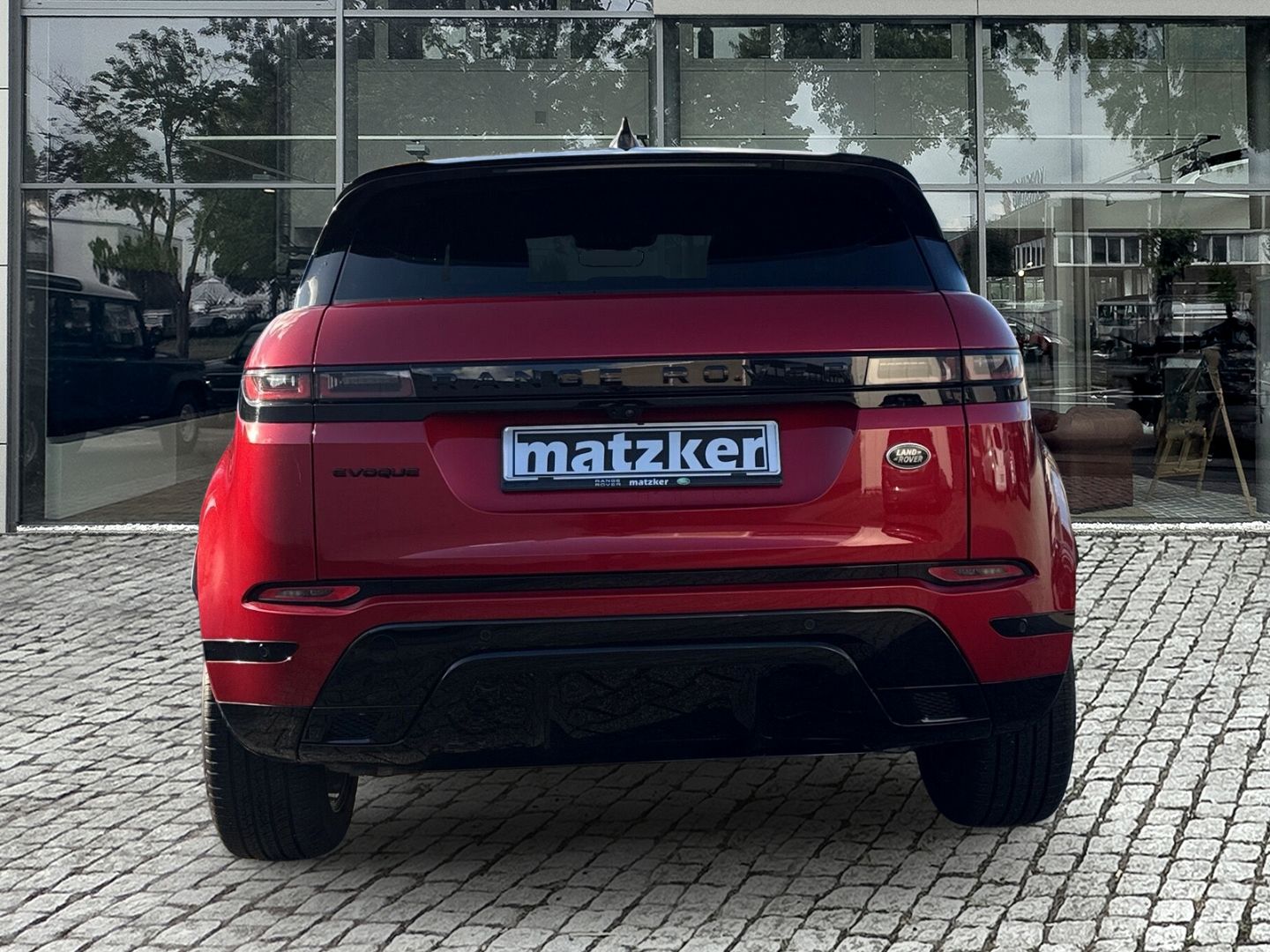 Land Rover Range Rover Evoque 2022 г. Красный, пробег 38617 км