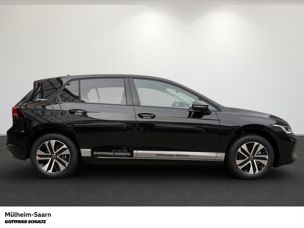 Volkswagen Golf 2025 г. Чёрный, пробег 23500 км