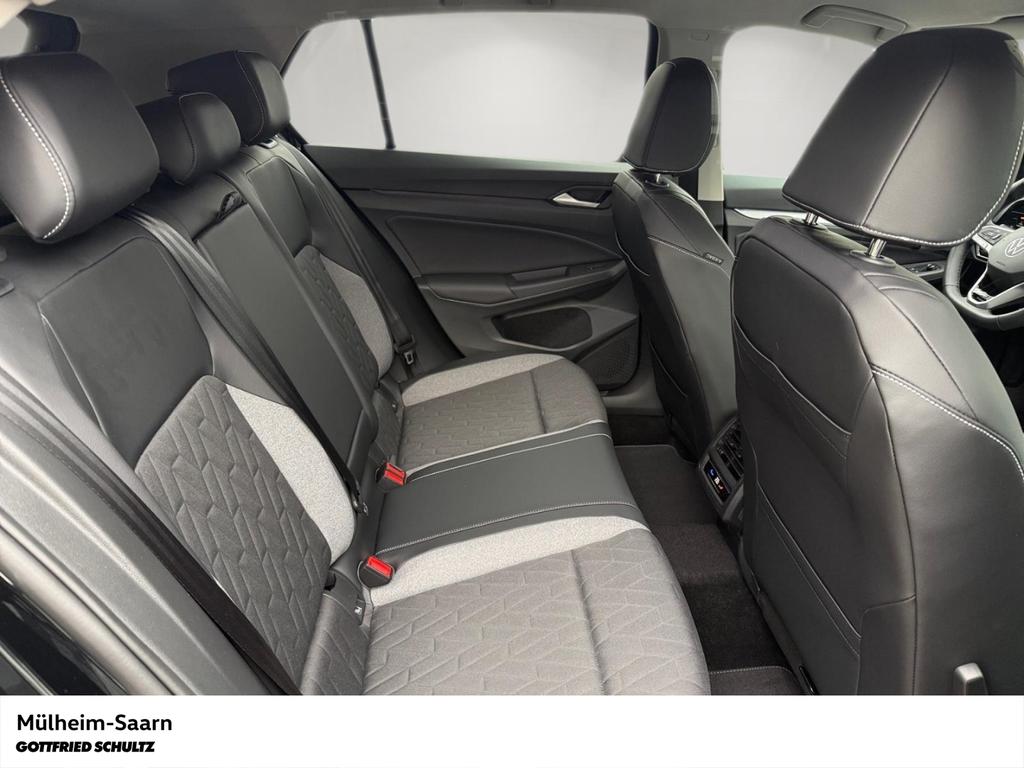 Volkswagen Golf 2025 г. Чёрный, пробег 23500 км