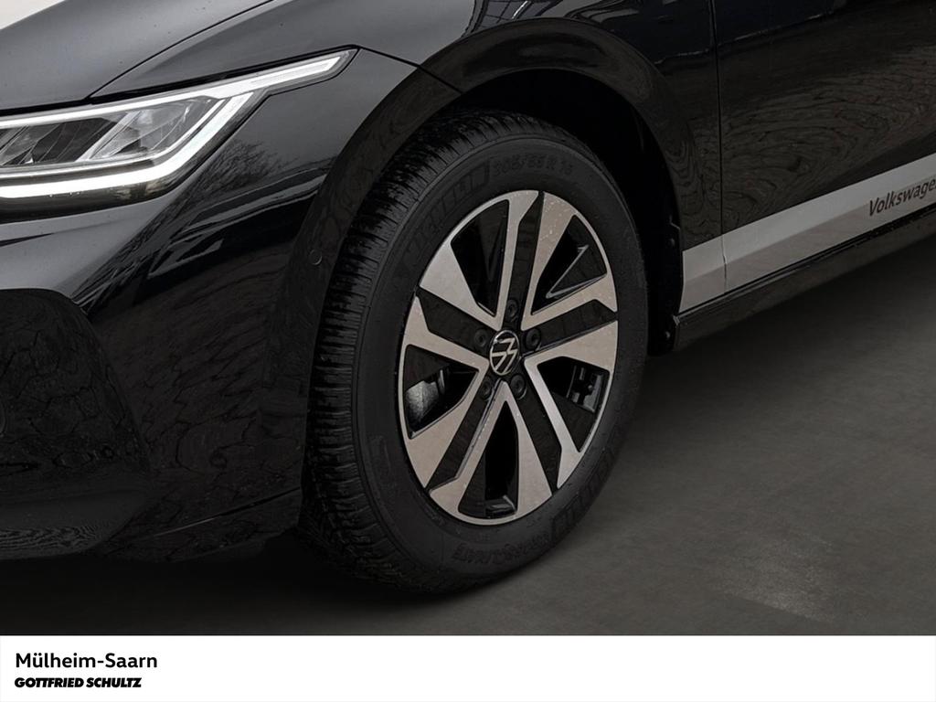 Volkswagen Golf 2025 г. Чёрный, пробег 23500 км